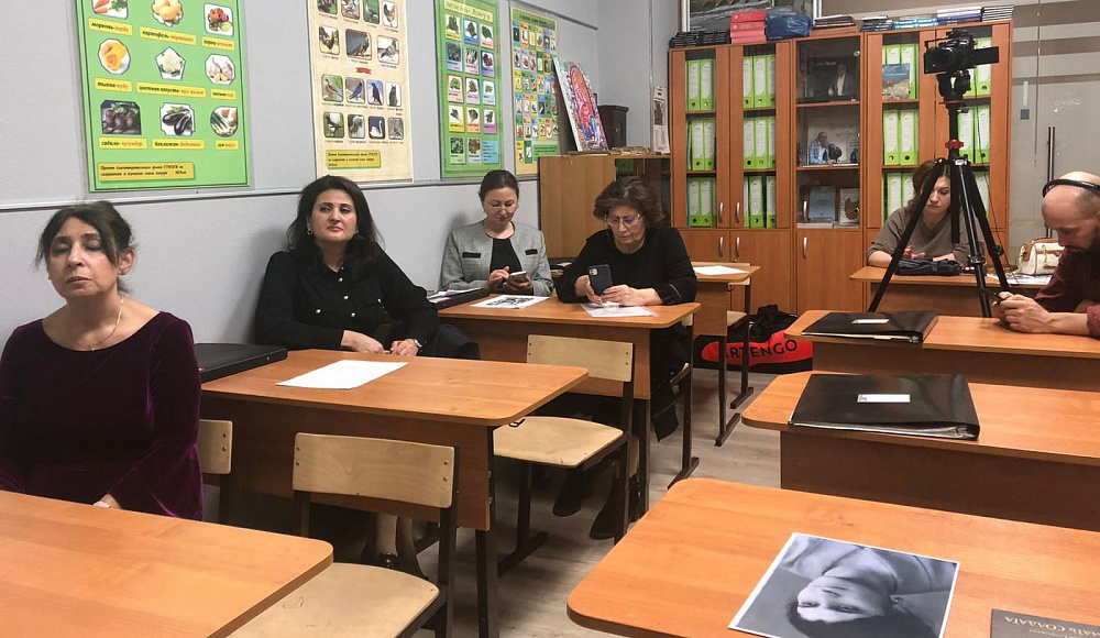 Литературные чтения на джуури, посвященные творчеству поэтессы Зои Семендуевой, состоялись в ОГЕ